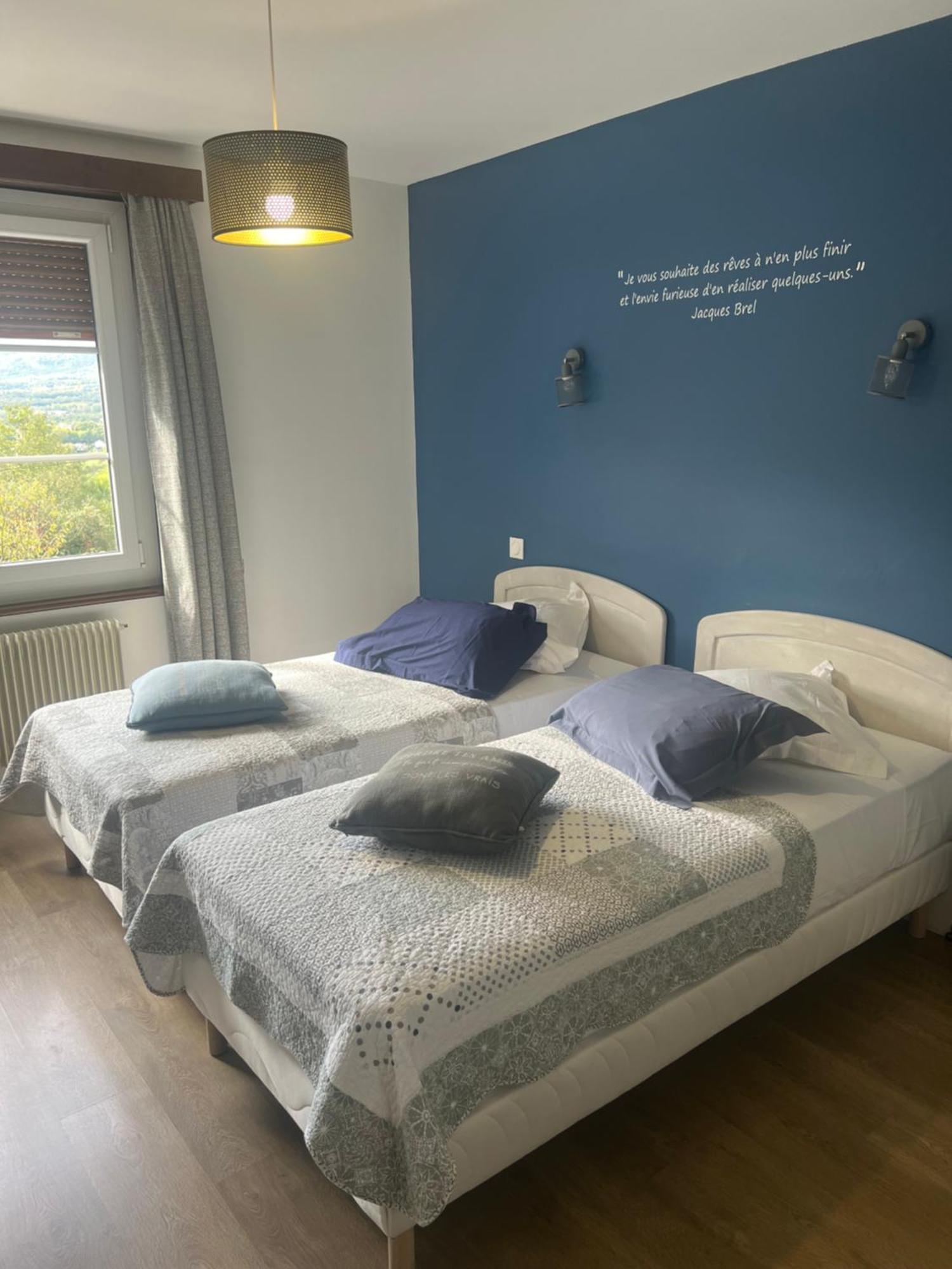 Hotel-Restaurant Le Sorgia Bellegarde-sur-Valserine Dış mekan fotoğraf