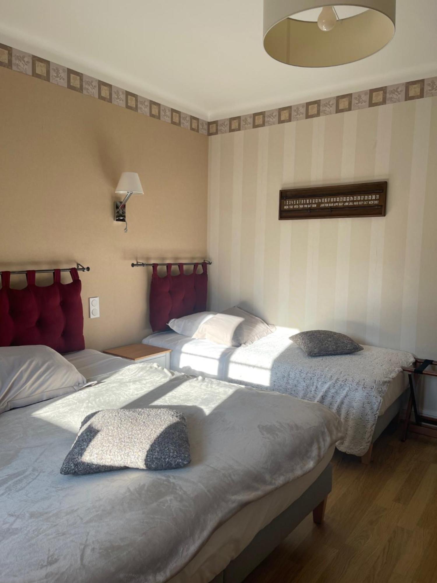 Hotel-Restaurant Le Sorgia Bellegarde-sur-Valserine Dış mekan fotoğraf