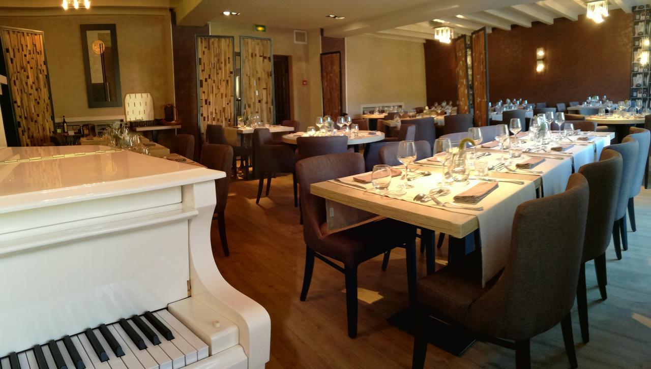 Hotel-Restaurant Le Sorgia Bellegarde-sur-Valserine Dış mekan fotoğraf